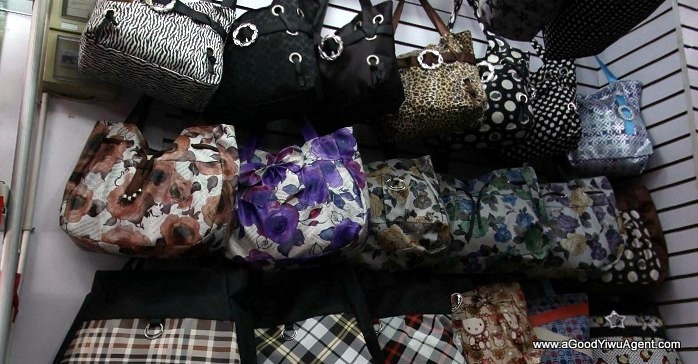 bags-purses-luggage-wholesale-china-yiwu-039