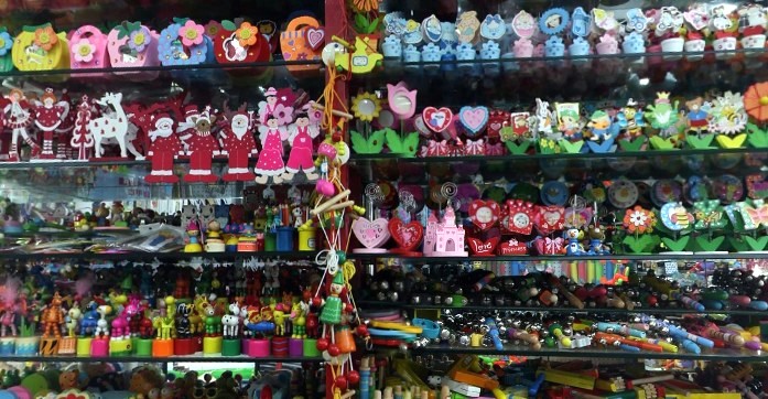 toys-wholesale-china-yiwu-303